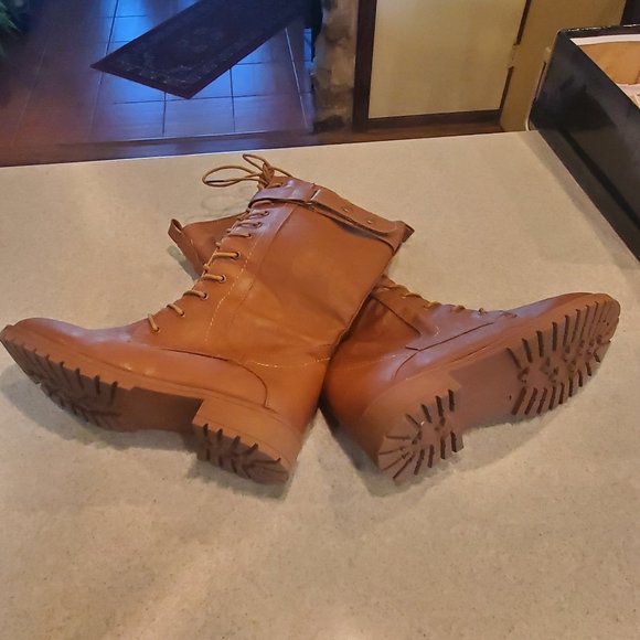 CA Collection By Carrini work boots - never worn - Picture 1 of 5